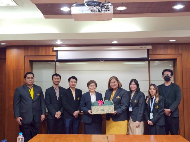 การเข้าพบ นายกสมาคมเทคโนโลยีชีวภาพแห่งประเทศไทย