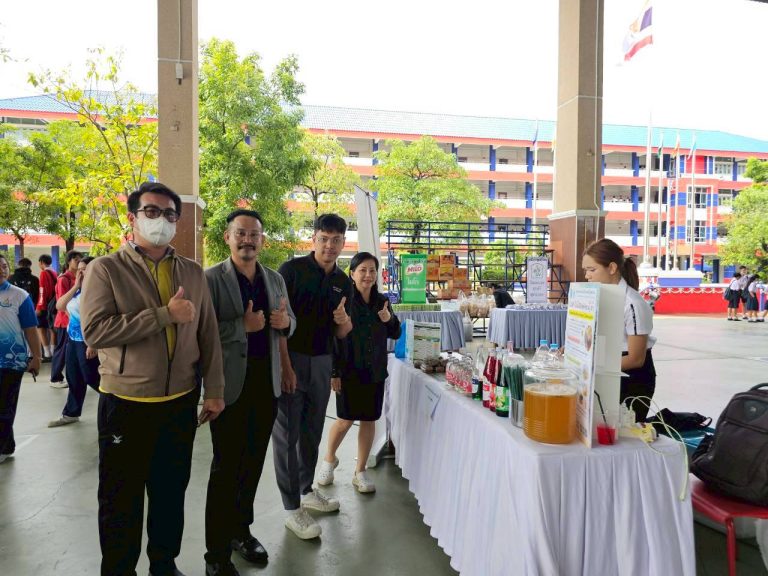 จัดนิทรรศการงานมหกรรมแนะแนว  Open  House