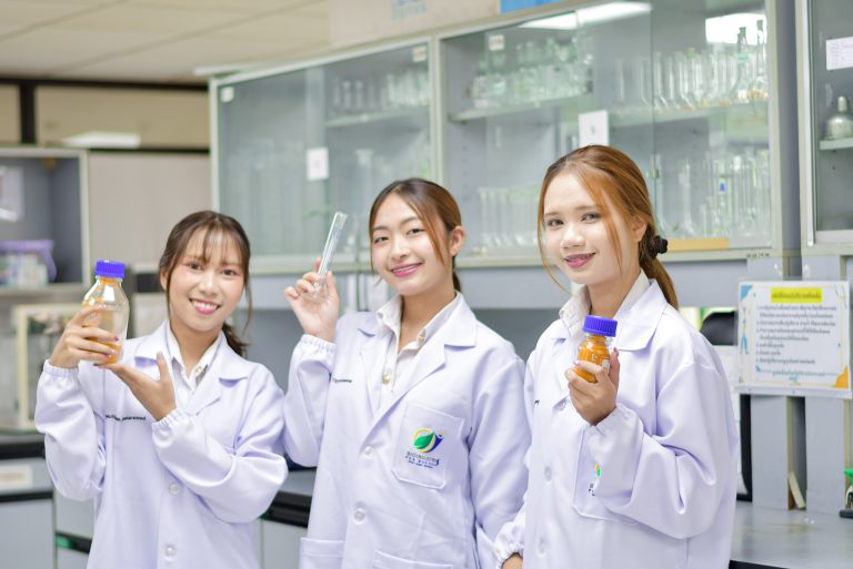 เปิดรับสมัครนักศึกษาใหม่ ปีการศึกษา 2569 🌱 📌 รอบที่ 1 Portfolio